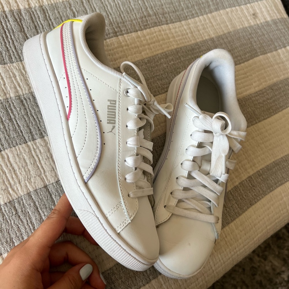 Puma Sneakers